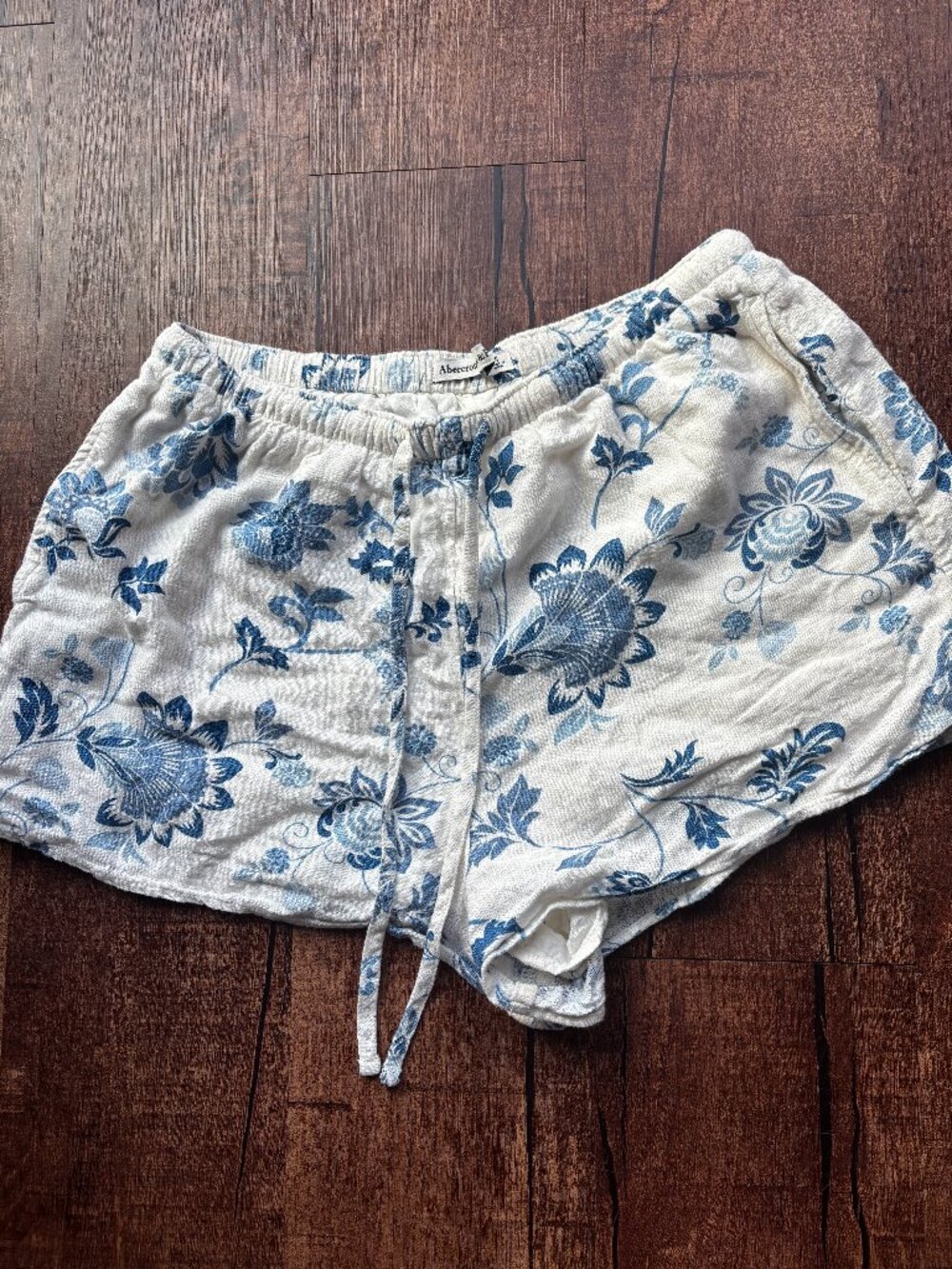 Abercrombie & Fitch White Shorts with Blue Floral Print